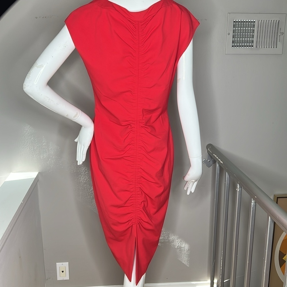 Escada Sz 40 Poppy Red Rouched Back Short Sleeve Front Zip Stretch Poly Dress